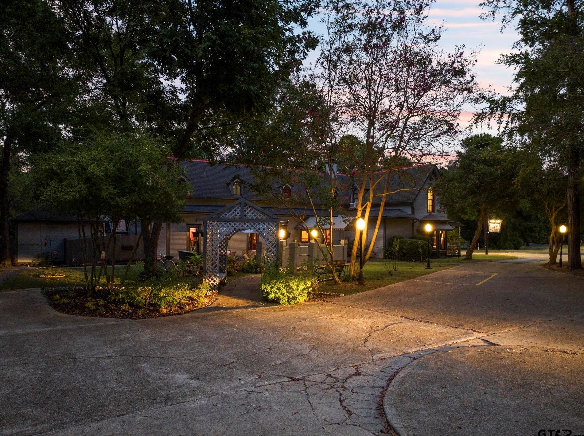 302 Mt Pleasant St, Faker, TX 75686
