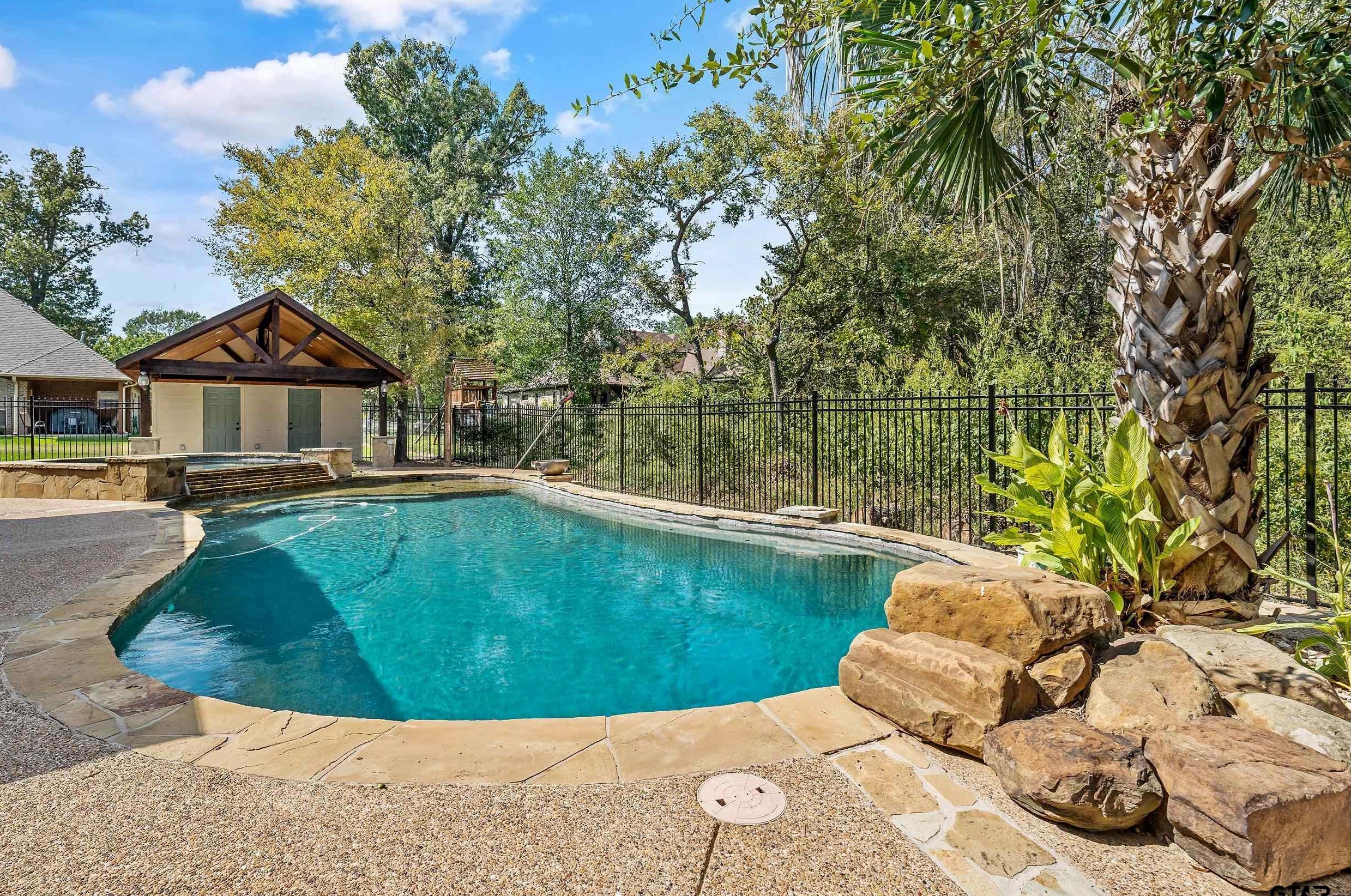 188 Louisiana, Van, TX 75790
