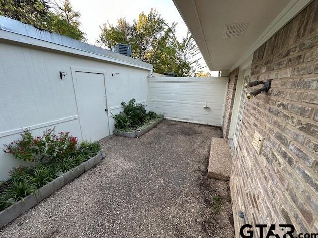 3200 Bain Pl, Tyler TX  75701-7916 exterior