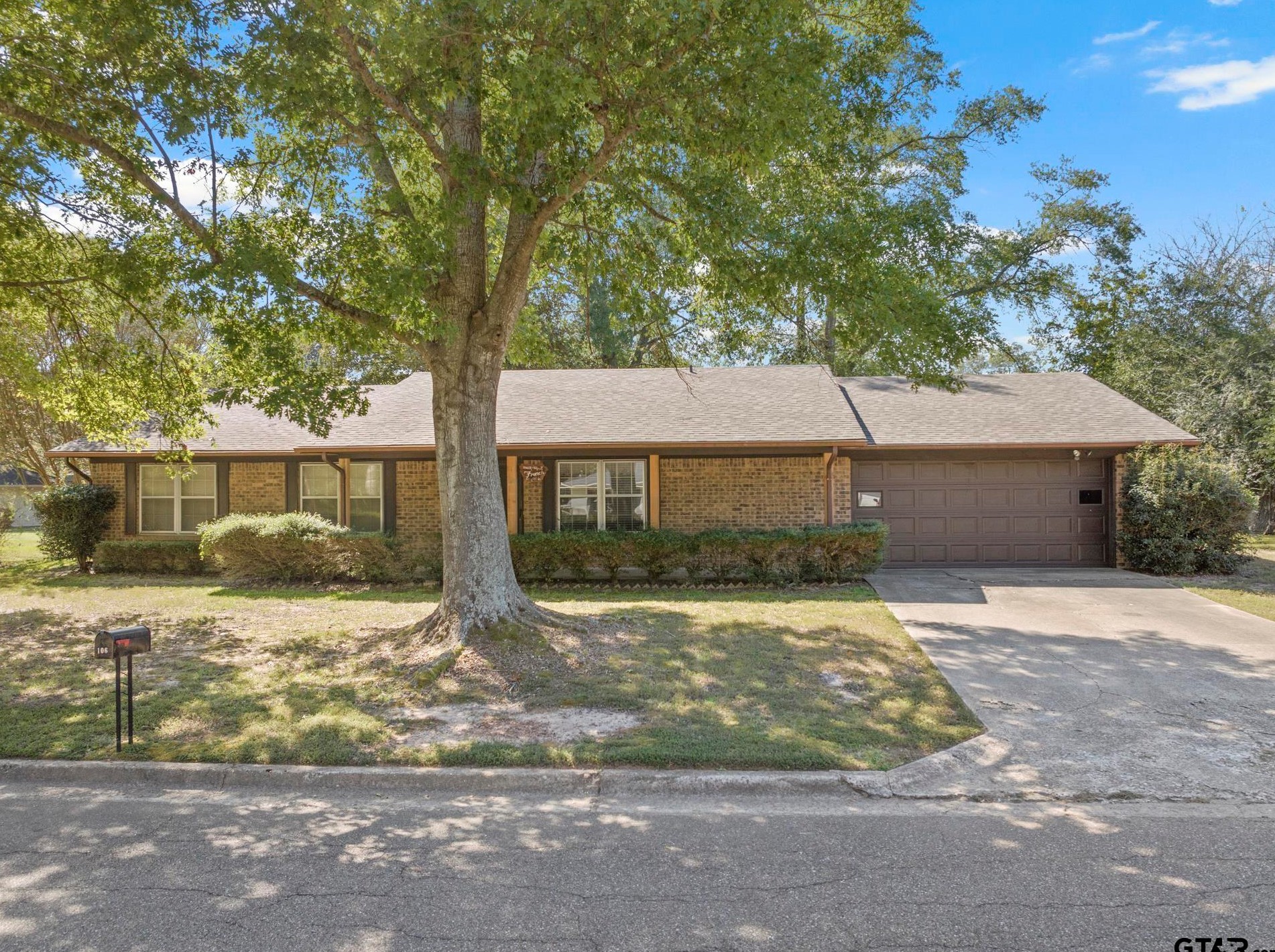 106 Kent Dr, Faker, TX 75686