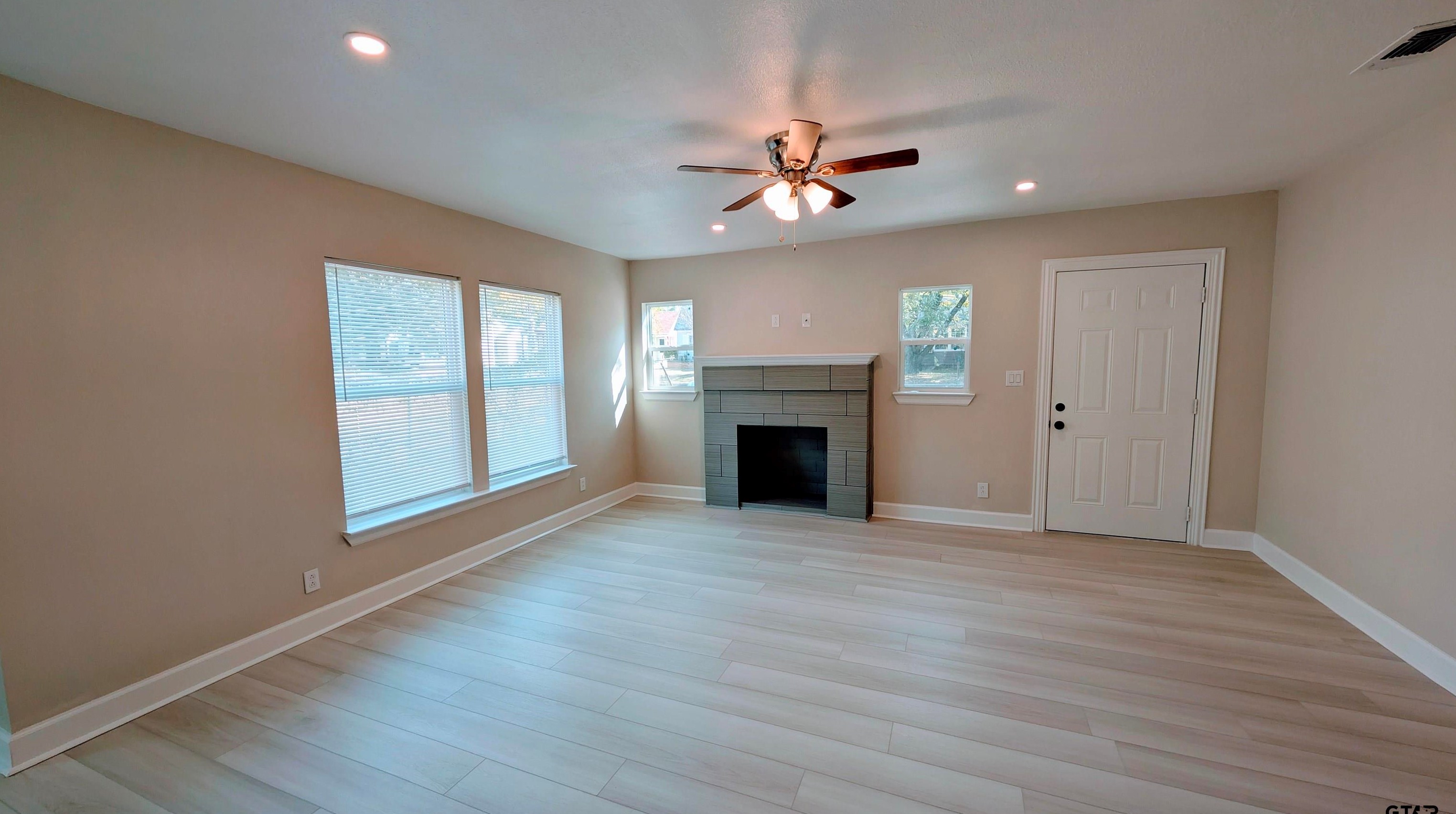 1402 N Confederate Ave, Tyler, TX 75702