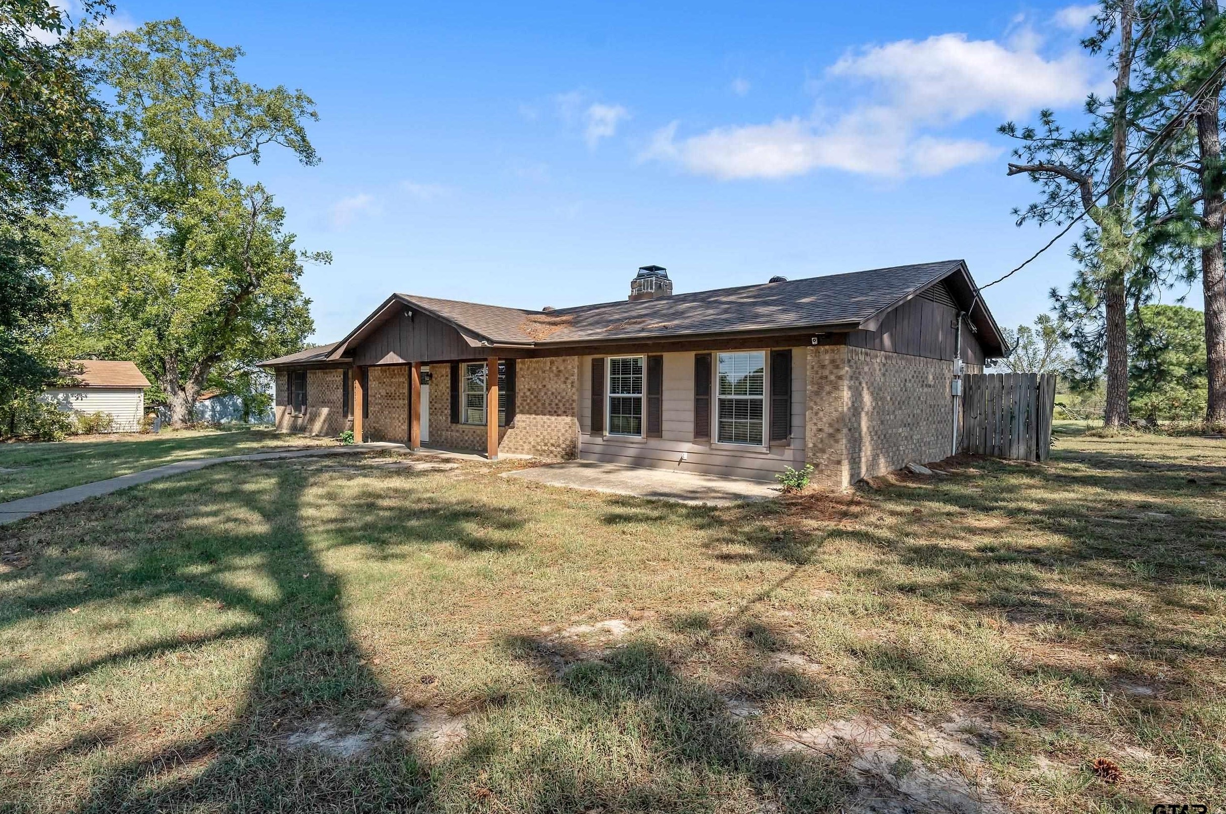 2400 Vz County Rd 1508, Van, TX 75790