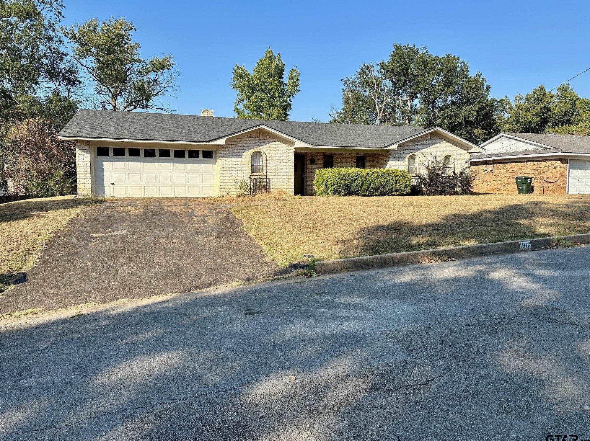 1916 Suanne Dr, Tyler, TX 75701