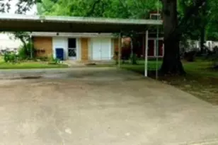 307 Lowry St, Arp, TX 75750 - Photo 4