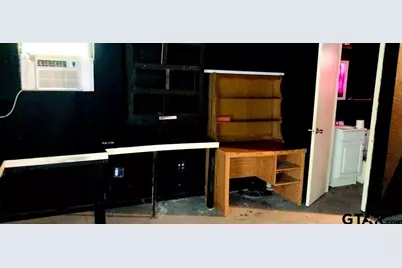 307 Lowry St, Arp, TX 75750 - Photo 32