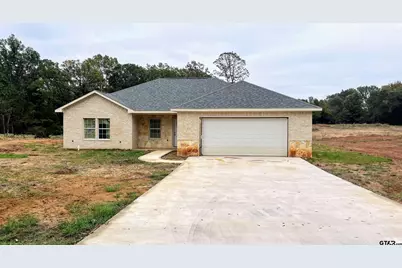 211 S Quille, Mt Pleasant, TX 75455 - Photo 1