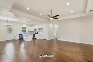 211 S Quille, Mt Pleasant, TX 75455 - Photo 2