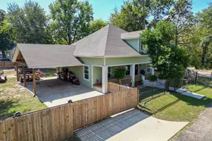 200 W Van St, Lindale, TX 75771 - Photo 4