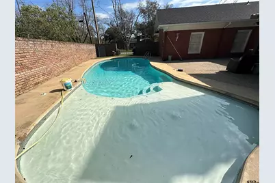 1212 Hillcrest, Jacksonville, TX 75766 - Photo 32