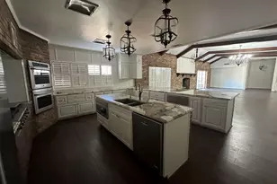 1212 Hillcrest, Jacksonville, TX 75766 - Photo 8