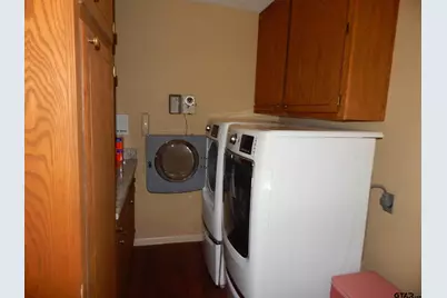 3073 East Lake, Gladewater, TX 75647 - Photo 26