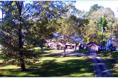 3073 East Lake, Gladewater, TX 75647 - Photo 4