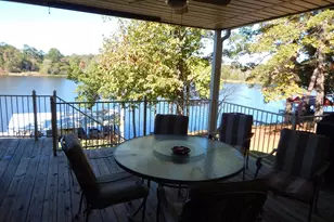 3073 East Lake, Gladewater, TX 75647 - Photo 6