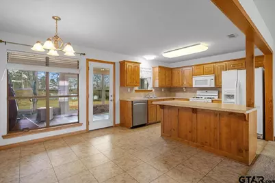 23085 County Road 2169, Troup, TX 75789 - Photo 8