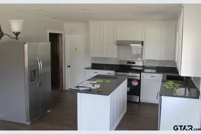103 Dewitt Dr, Pittsburg, TX 75686 - Photo 2