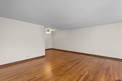 2103 Crestwood Drive, Tyler, TX 75701 - Photo 4