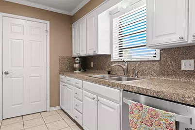 2207 Pinecrest, Gladewater, TX 75647 - Photo 26