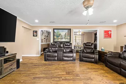 2207 Pinecrest, Gladewater, TX 75647 - Photo 22