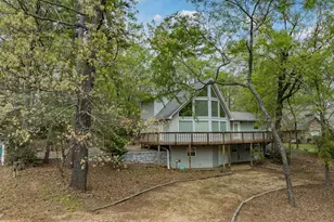 203 Lakewood Cir, Holly Lake Ranch, TX 75765 - Photo 2