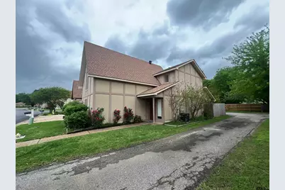 1009 Towne Lake Dr., Longview, TX 75601 - Photo 2