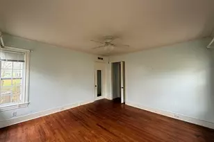 325 W 4th St, Tyler, TX 75701 - Photo 10