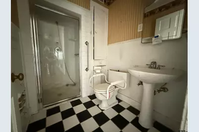 325 W 4th St, Tyler, TX 75701 - Photo 16