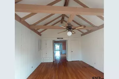 325 W 4th St, Tyler, TX 75701 - Photo 8