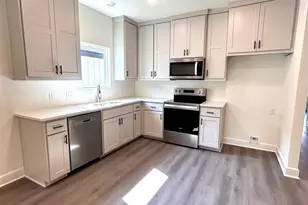 390 Alexander St, Kilgore, TX 75662 - Photo 6