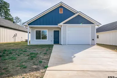 390 Alexander Street, Kilgore, TX 75662 - Photo 1