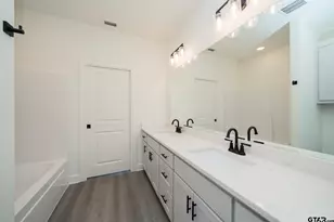 390 Alexander St, Kilgore, TX 75662 - Photo 22