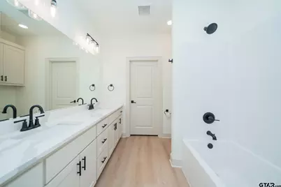 392 Alexander Street, Kilgore, TX 75662 - Photo 24