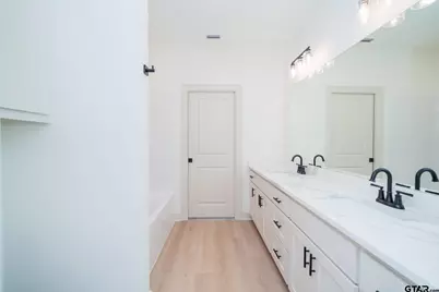 392 Alexander Street, Kilgore, TX 75662 - Photo 20