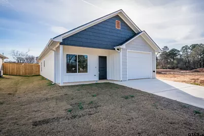 392 Alexander Street, Kilgore, TX 75662 - Photo 2