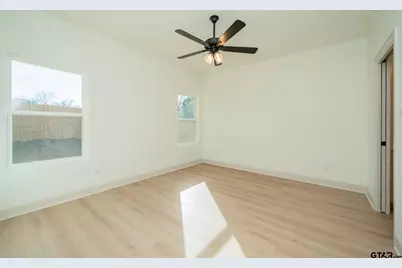 392 Alexander Street, Kilgore, TX 75662 - Photo 18