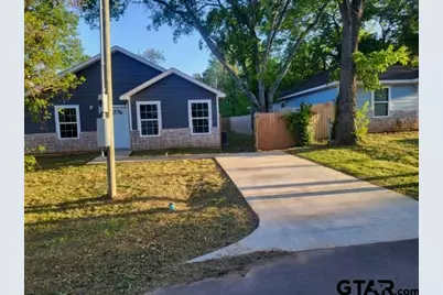 208 Lenox, Pittsburg, TX 75686 - Photo 2