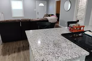 212 Lenox, Pittsburg, TX 75686 - Photo 2