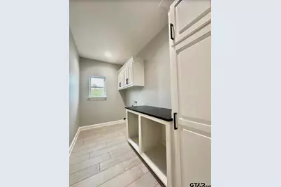 349 Brooks Dr, Gladewater, TX 75647 - Photo 22