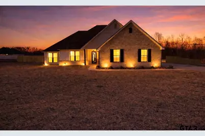349 Brooks Dr, Gladewater, TX 75647 - Photo 1
