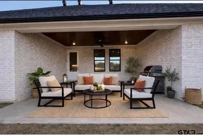 349 Brooks Dr, Gladewater, TX 75647 - Photo 36