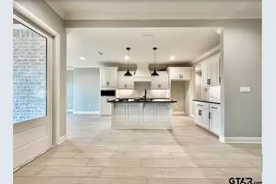 349 Brooks Dr, Gladewater, TX 75647 - Photo 10