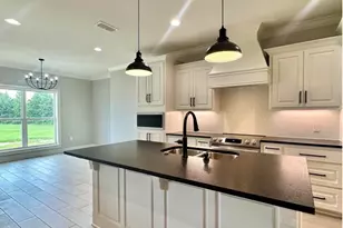 349 Brooks Dr, Gladewater, TX 75647 - Photo 12