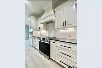 349 Brooks Dr, Gladewater, TX 75647 - Photo 18