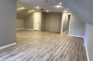 208 W Phillips Apt 300, Tyler, TX 75701 - Photo 2