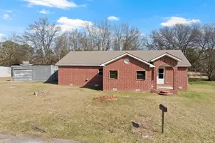 52 Pat St, Mt Vernon, TX 75457 - Photo 2