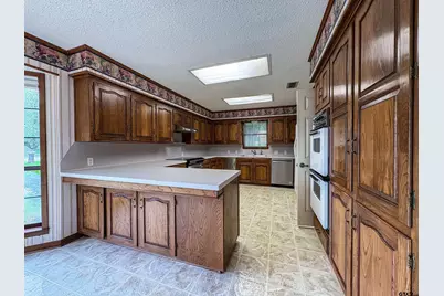 802 Circle Drive, Winnsboro, TX 75494 - Photo 10