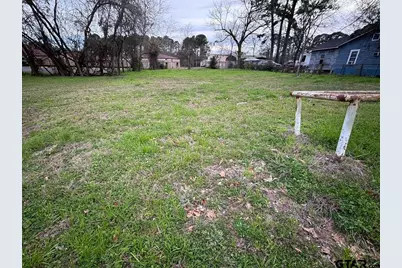 1206 Lorin, Longview, TX 75602 - Photo 2