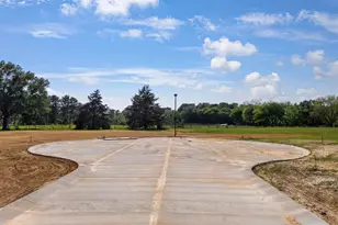 108 W Teal Dr, Troup, TX 75789 - Photo 1