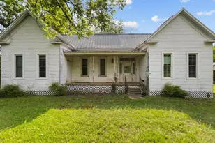 529 E Fm 323, Palestine, TX 75801 - Photo 1