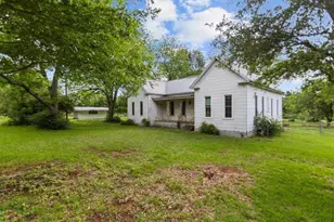 529 E Fm 323, Palestine, TX 75801 - Photo 4