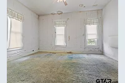 529 E Fm 323, Palestine, TX 75801 - Photo 22